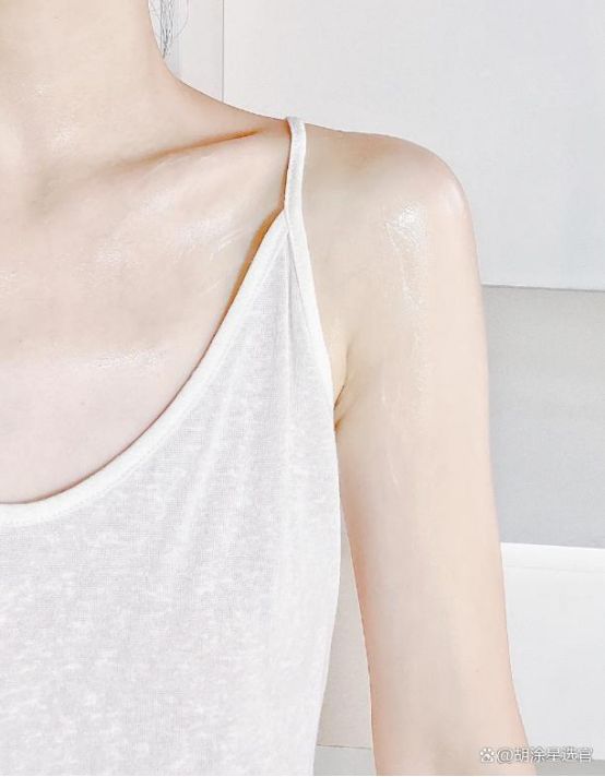 URRYN 保湿美白锁水大容量性价比拉满开元棋牌app身体乳哪个牌子的好用？S(图9)