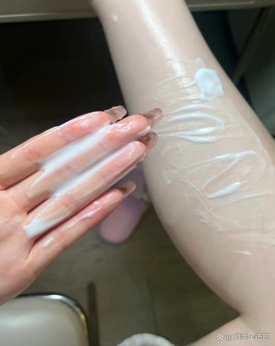 URRYN 保湿美白锁水大容量性价比拉满开元棋牌app身体乳哪个牌子的好用？S(图8)